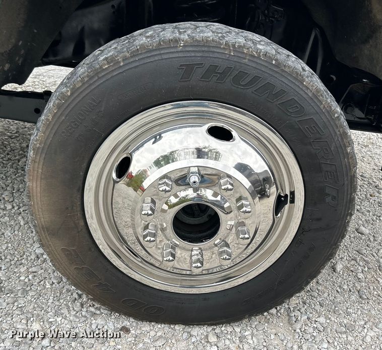 image for item NL9648 2012 Ford F550 Super Duty XL  chipper truck