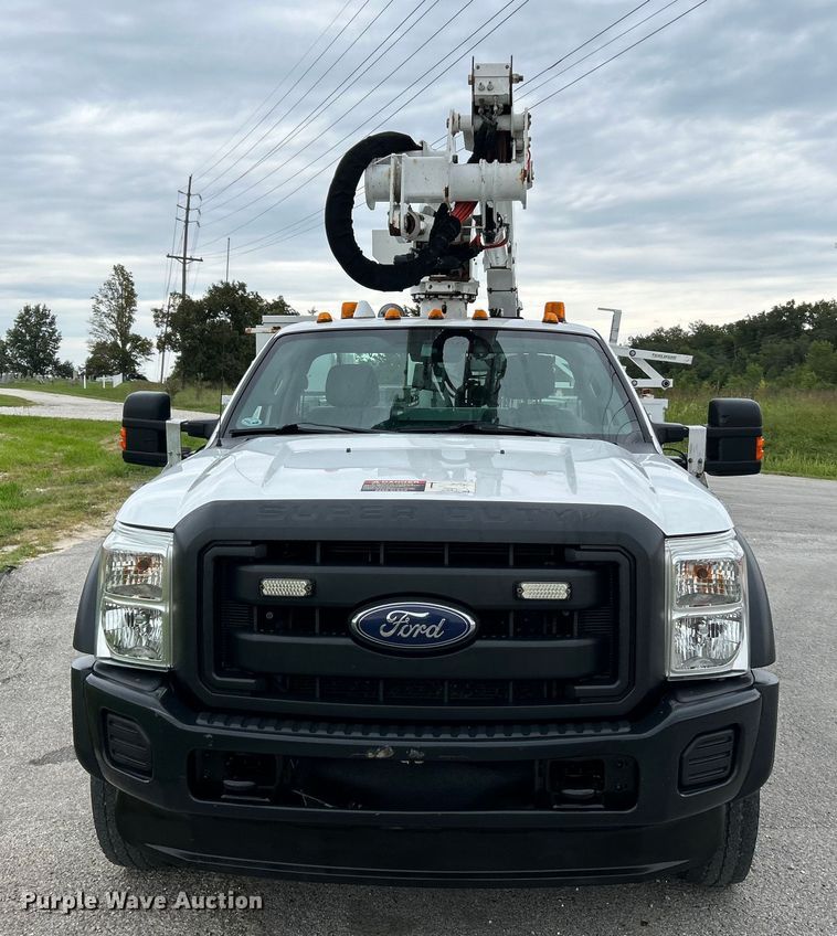 image for item NL9650 2013 Ford F550 Super Duty XL  bucket truck
