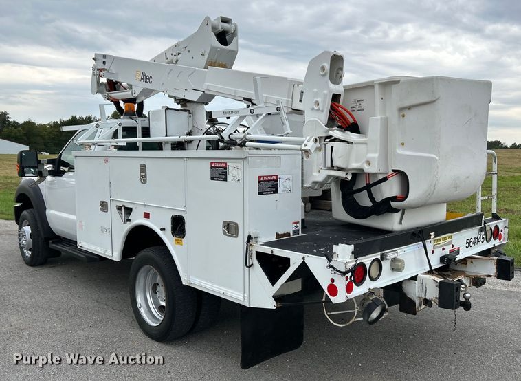 image for item NL9650 2013 Ford F550 Super Duty XL  bucket truck
