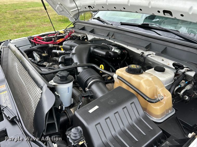 image for item NL9650 2013 Ford F550 Super Duty XL  bucket truck