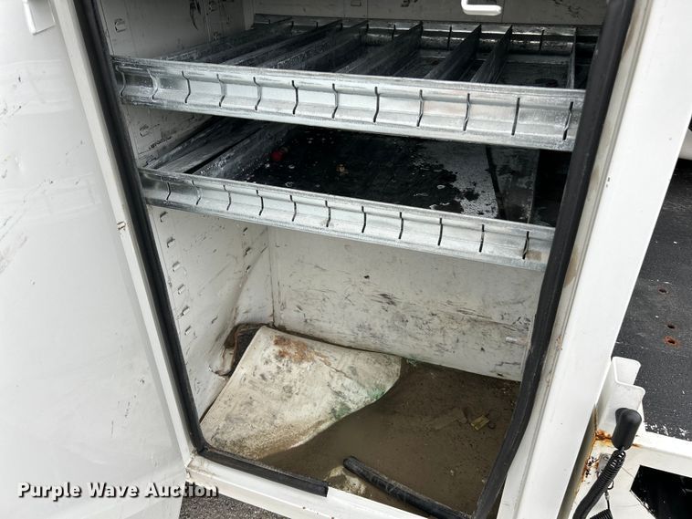 image for item NL9650 2013 Ford F550 Super Duty XL  bucket truck