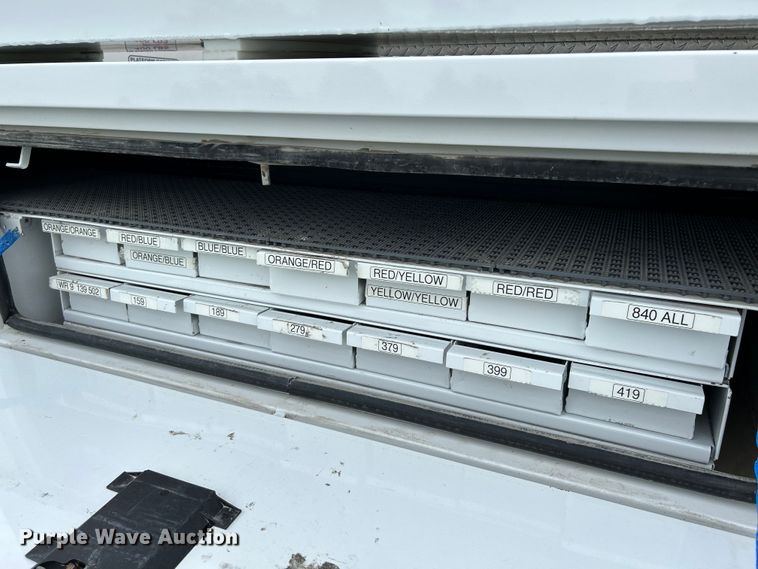 image for item NL9650 2013 Ford F550 Super Duty XL  bucket truck