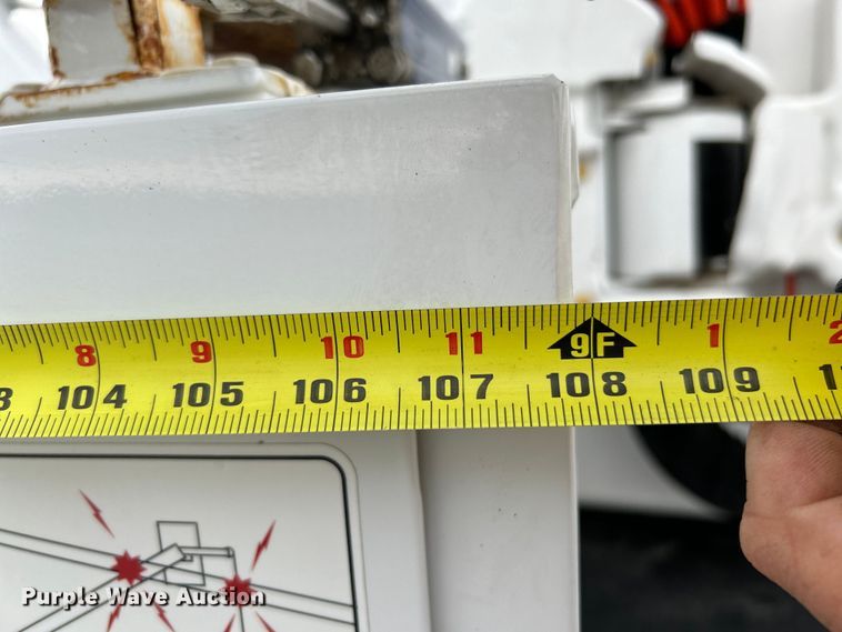 image for item NL9650 2013 Ford F550 Super Duty XL  bucket truck