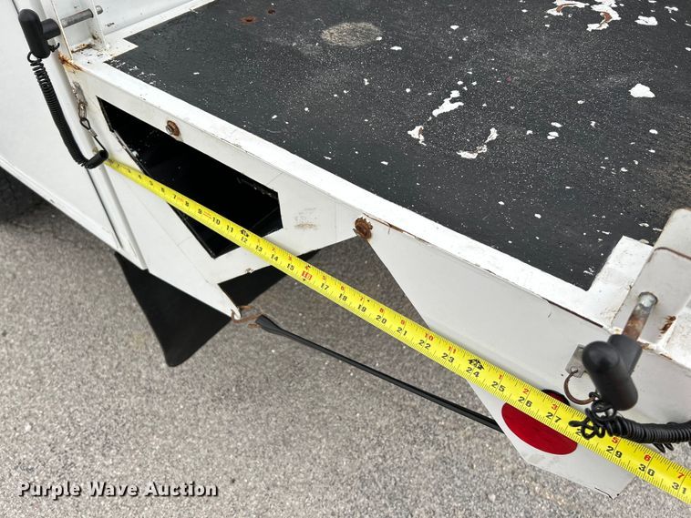 image for item NL9650 2013 Ford F550 Super Duty XL  bucket truck