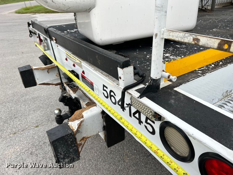 image for item NL9650 2013 Ford F550 Super Duty XL  bucket truck