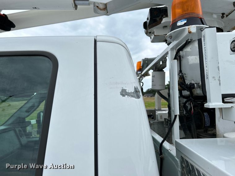 image for item NL9650 2013 Ford F550 Super Duty XL  bucket truck