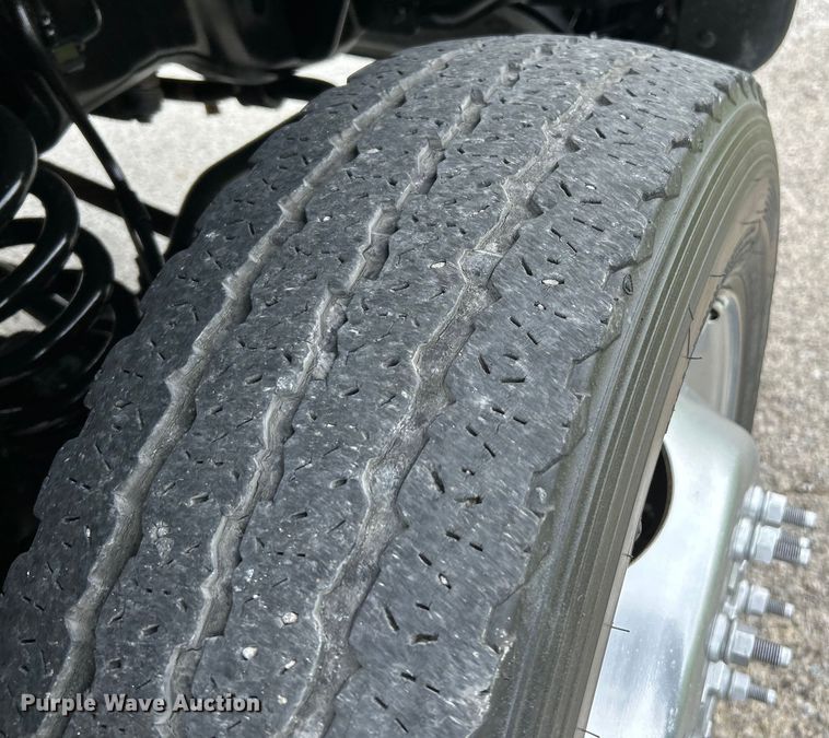 image for item NL9650 2013 Ford F550 Super Duty XL  bucket truck