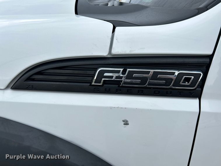 image for item NL9650 2013 Ford F550 Super Duty XL  bucket truck