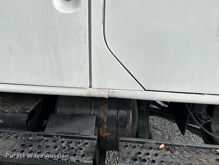 image for item NL9654 2001 International 4900  crew cab dump truck