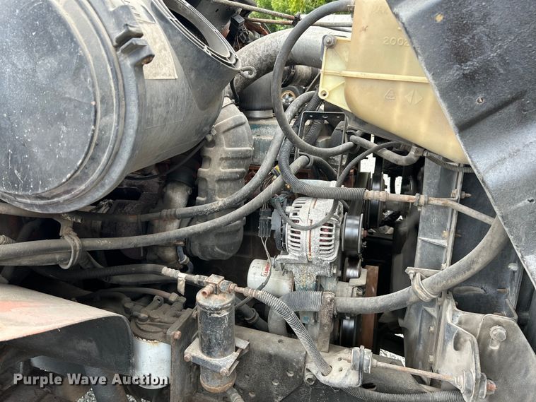 image for item NL9654 2001 International 4900  crew cab dump truck