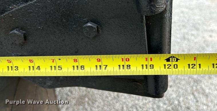 image for item NL9654 2001 International 4900  crew cab dump truck