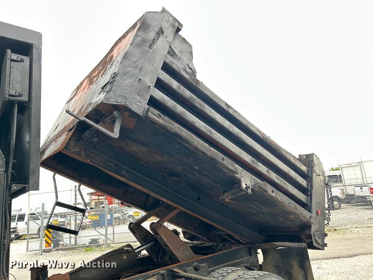 image for item NL9654 2001 International 4900  crew cab dump truck