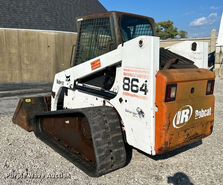 image for item NL9668 2000 Bobcat 864 Turbo  tracked skid steer loader