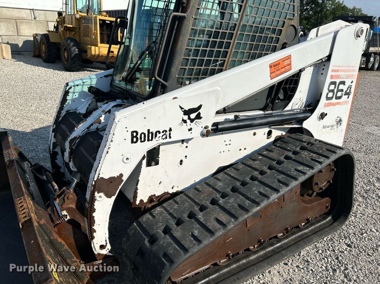 image for item NL9668 2000 Bobcat 864 Turbo  tracked skid steer loader