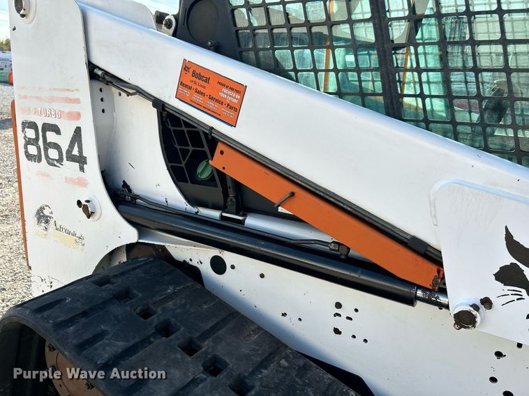 image for item NL9668 2000 Bobcat 864 Turbo  tracked skid steer loader