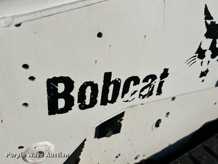 image for item NL9668 2000 Bobcat 864 Turbo  tracked skid steer loader