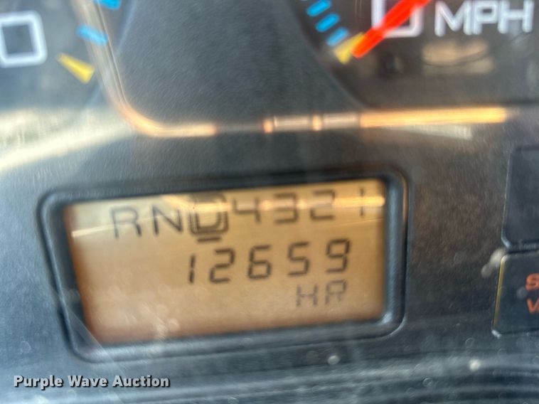 image for item NL9670 2004 International 7400 roll-off container truck