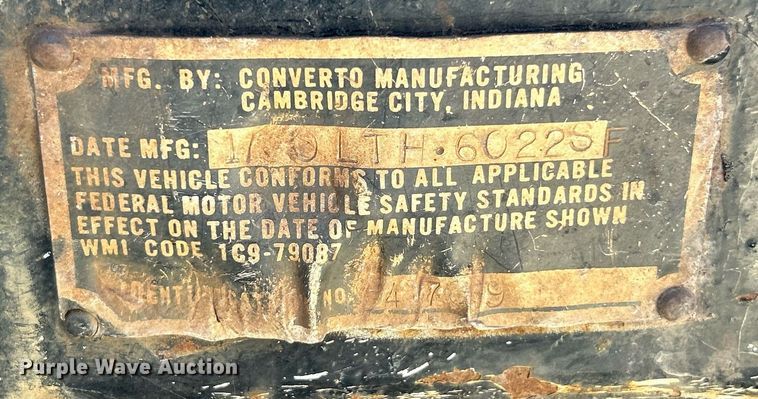 image for item NL9670 2004 International 7400 roll-off container truck