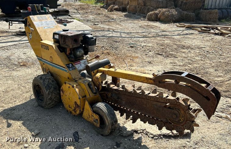 image for item NL9672 2001 Vermeer V1350  trencher