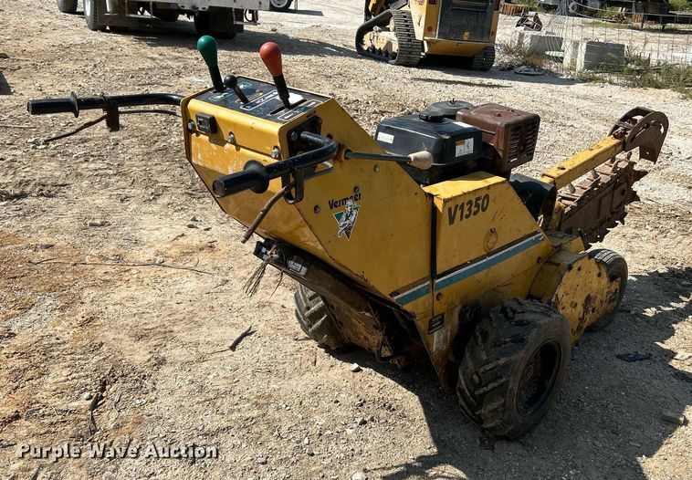 image for item NL9672 2001 Vermeer V1350  trencher