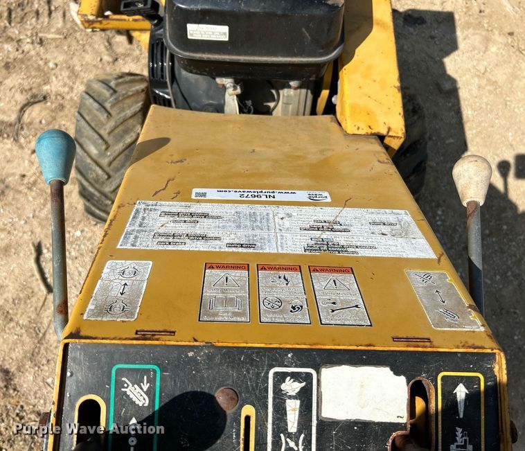 image for item NL9672 2001 Vermeer V1350  trencher