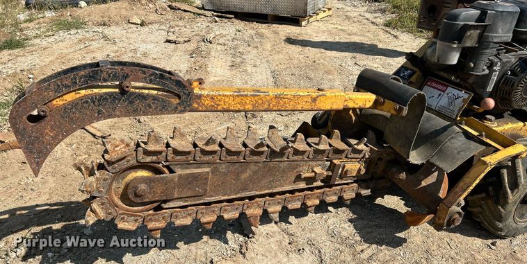 image for item NL9672 2001 Vermeer V1350  trencher