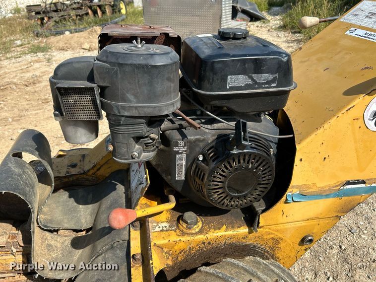 image for item NL9672 2001 Vermeer V1350  trencher