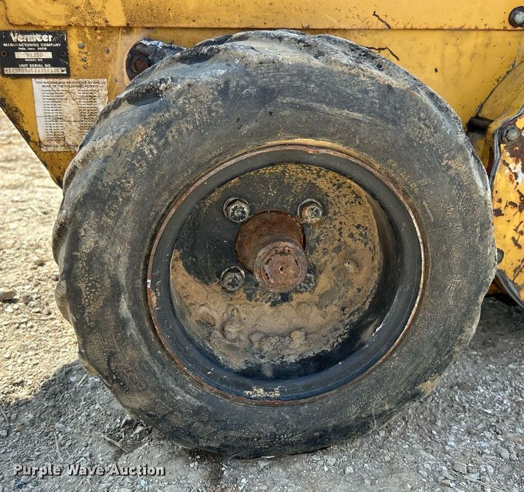 image for item NL9672 2001 Vermeer V1350  trencher