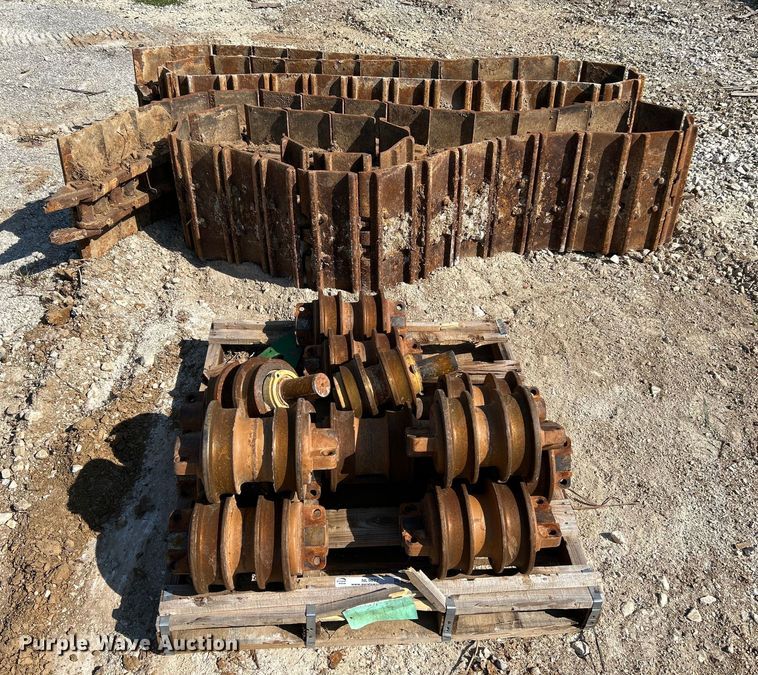 image for item NL9677 Track loader undercarriage parts