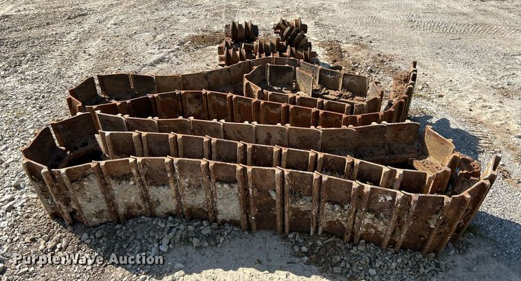 image for item NL9677 Track loader undercarriage parts