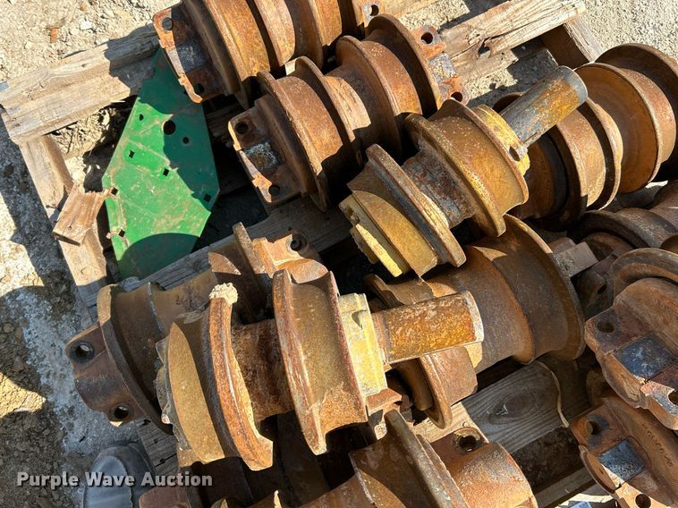 image for item NL9677 Track loader undercarriage parts