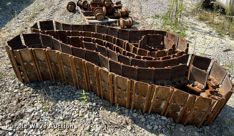 image for item NL9678 ITM  track loader undercarriage parts