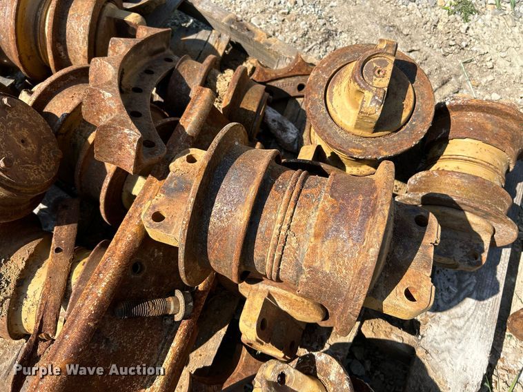 image for item NL9678 ITM  track loader undercarriage parts