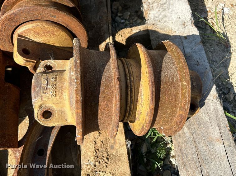 image for item NL9678 ITM  track loader undercarriage parts