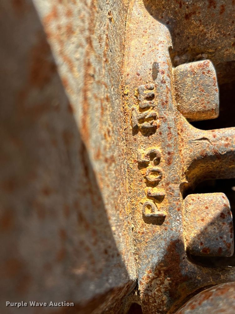 image for item NL9678 ITM  track loader undercarriage parts