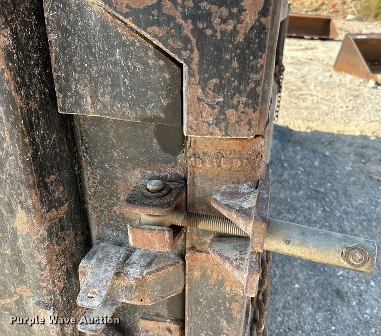 image for item NL9685 Ox Bodies  dump bed