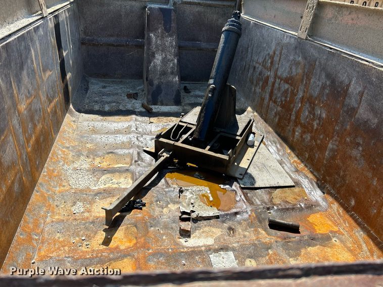 image for item NL9685 Ox Bodies  dump bed