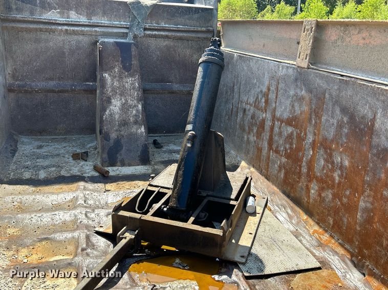 image for item NL9685 Ox Bodies  dump bed