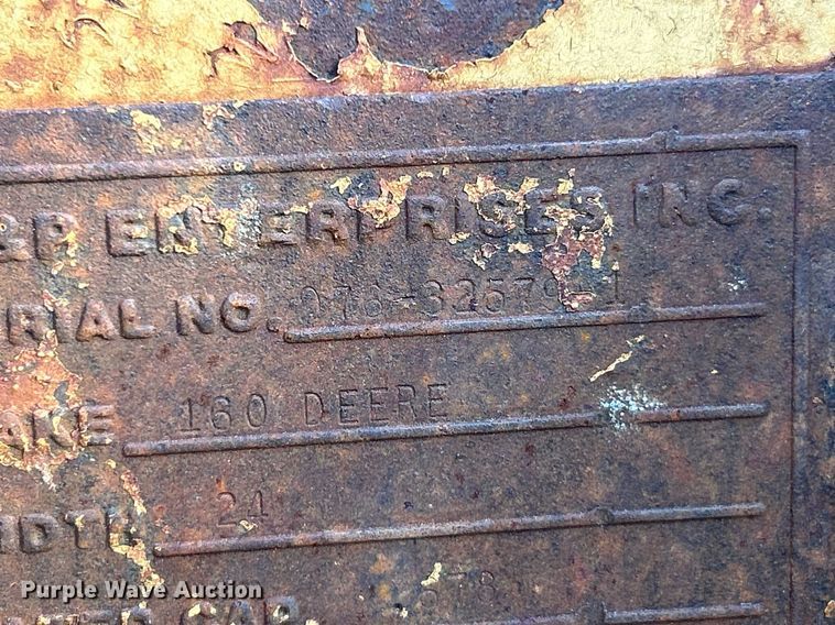 image for item NL9687 CP 160 Deere  excavator bucket