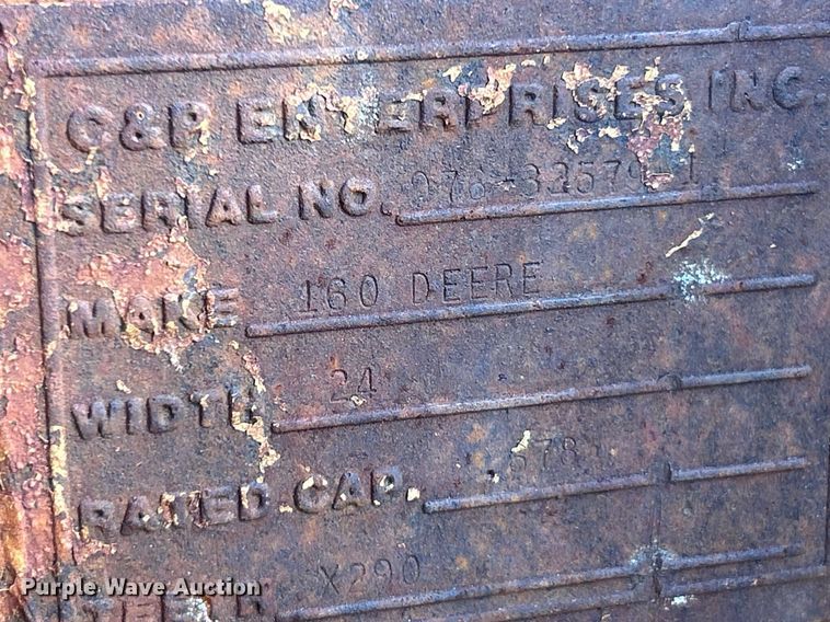 image for item NL9687 CP 160 Deere  excavator bucket