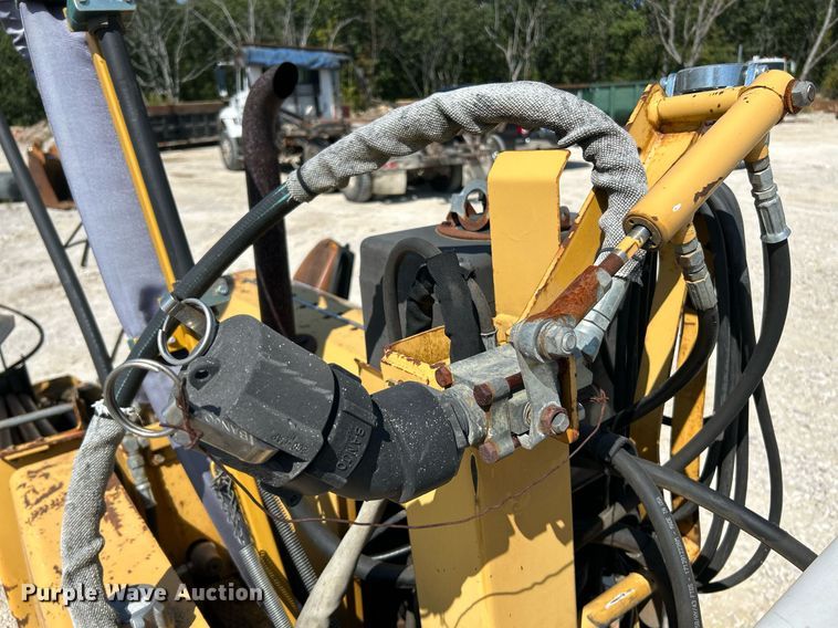 image for item NL9689 1999 Vermeer D7X11A Navigator  directional boring unit