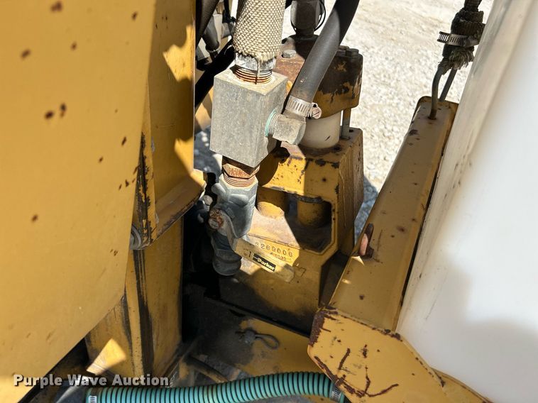 image for item NL9689 1999 Vermeer D7X11A Navigator  directional boring unit