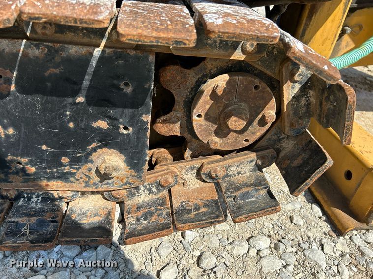 image for item NL9689 1999 Vermeer D7X11A Navigator  directional boring unit