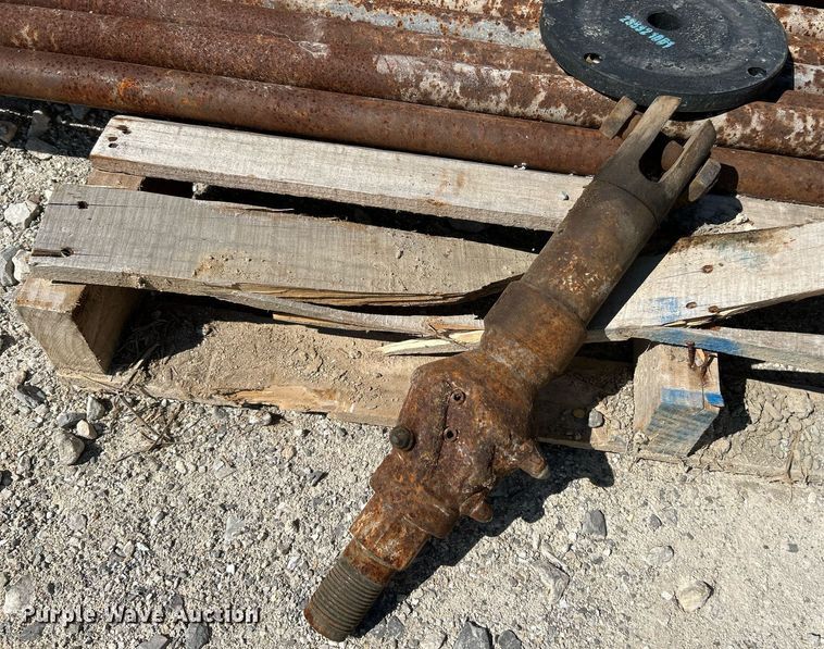 image for item NL9689 1999 Vermeer D7X11A Navigator  directional boring unit