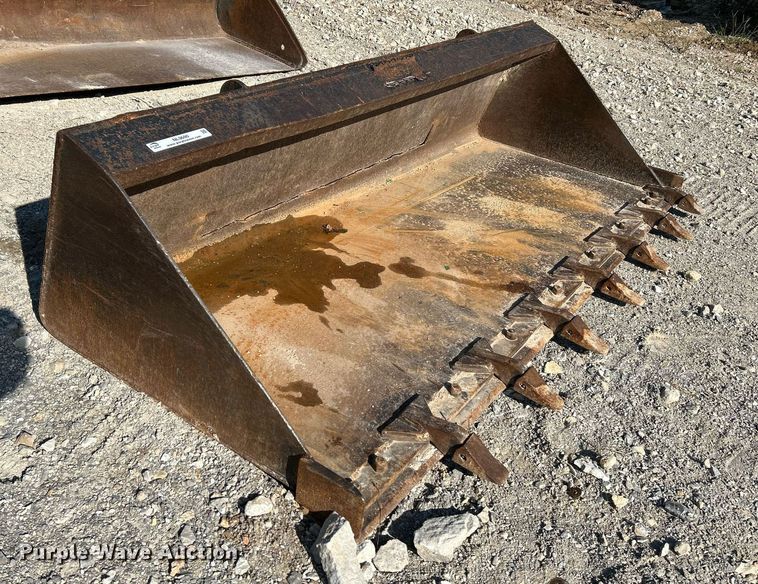 image for item NL9690 Skid steer bucket