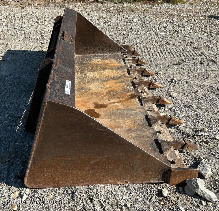 image for item NL9690 Skid steer bucket