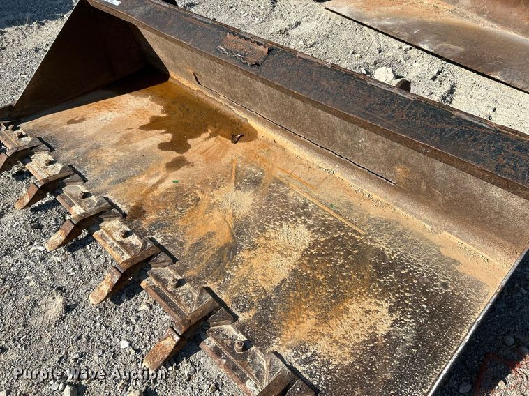 image for item NL9690 Skid steer bucket