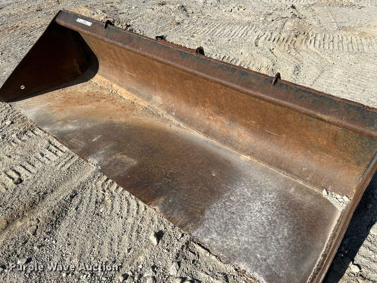 image for item NL9691 Caterpillar  84" skid steer bucket