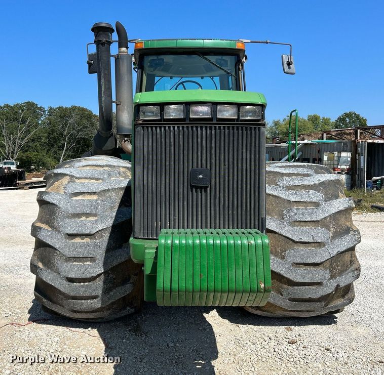 image for item NL9692 2000 John Deere 9400  4WD tractor