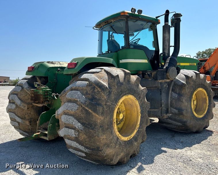 image for item NL9692 2000 John Deere 9400  4WD tractor